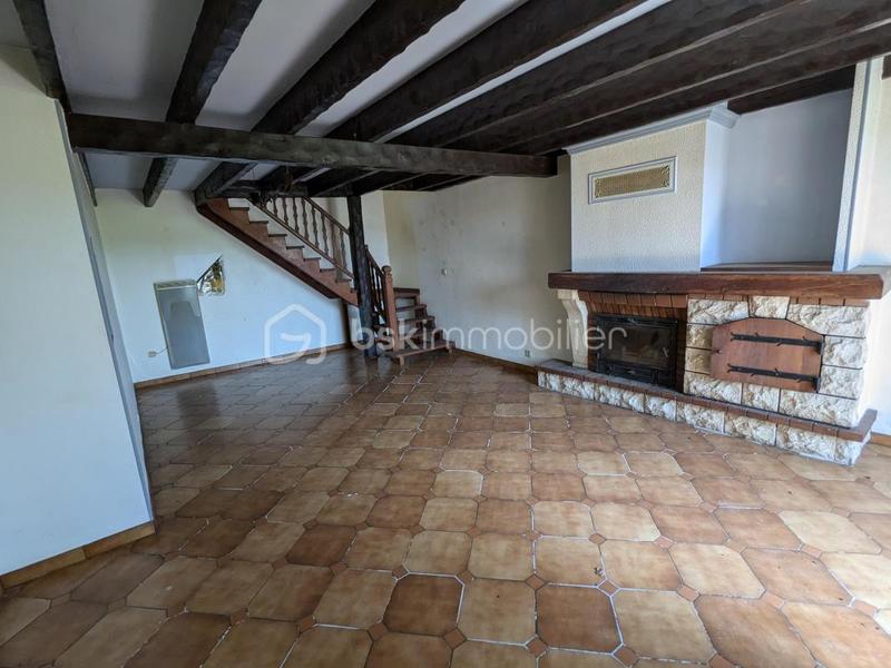 Maison traditionnelle - 250 m² - 11 pièces