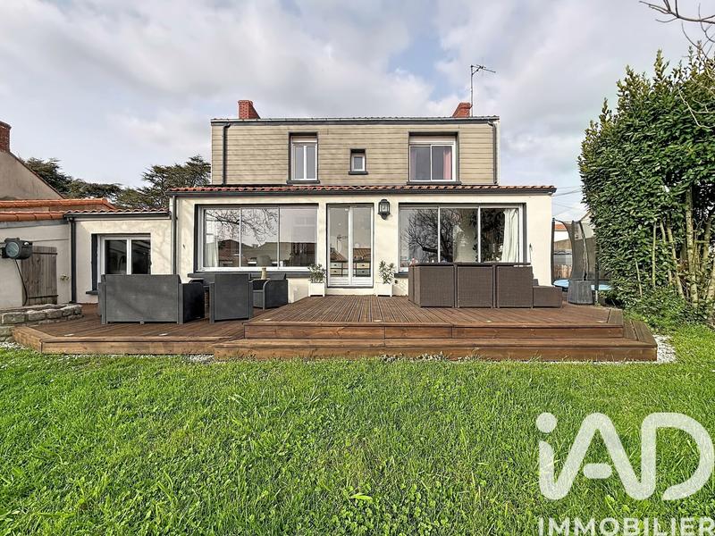 Maison - 143 m² - 6 pièces