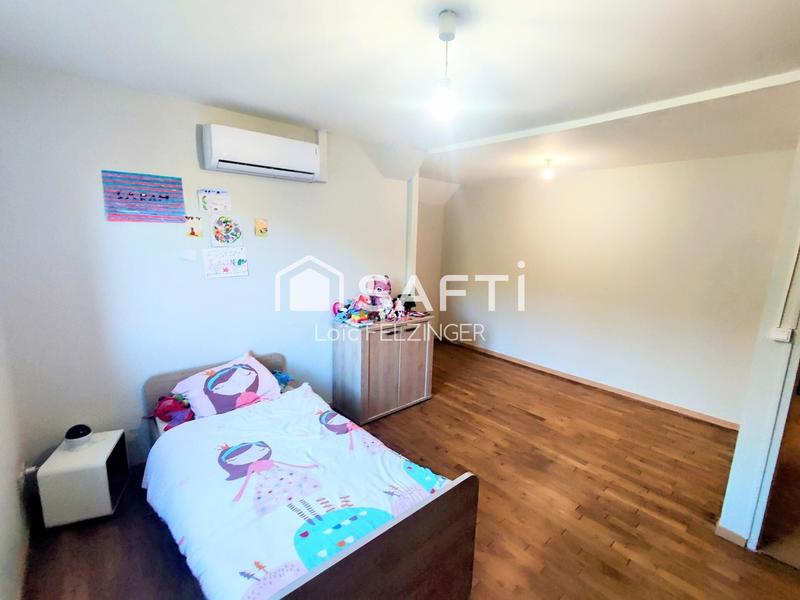 Maison - 208 m² - 7 pièces