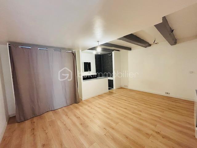 Maison de village - 94 m² - 4 pièces