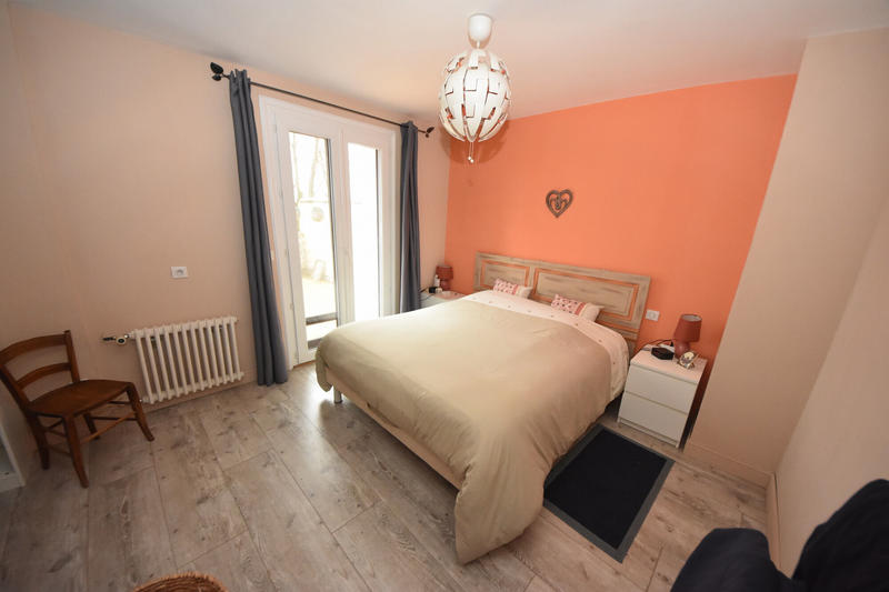 Maison - 220 m² - 7 pièces