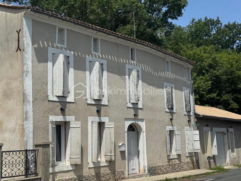 Maison ancienne - 264 m² - 7 pièces