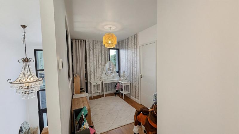 Maison contemporaine - 155 m² - 6 pièces