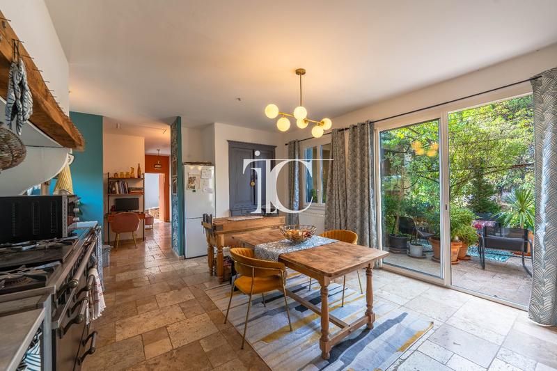 Maison - 159 m² - 6 pièces