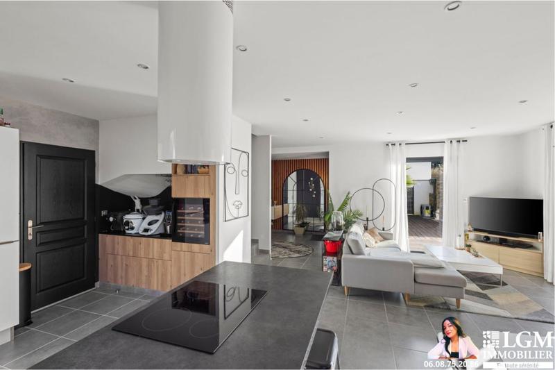 Maison - 96 m² - 4 pièces