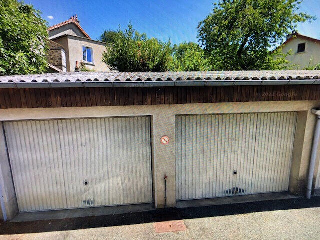 Parking / Garage - 44 m²