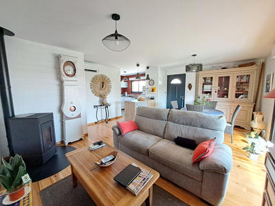 Maison - 85 m² - 4 pièces