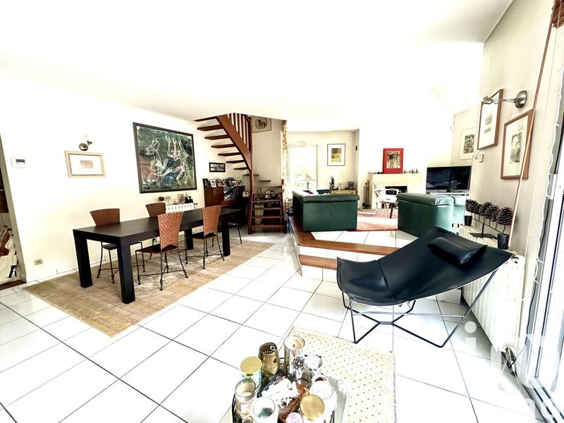 Maison de maîtres - 194 m² - 8 pièces