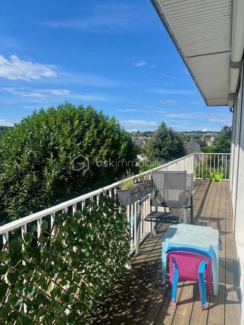 Maison traditionnelle - 175 m² - 7 pièces