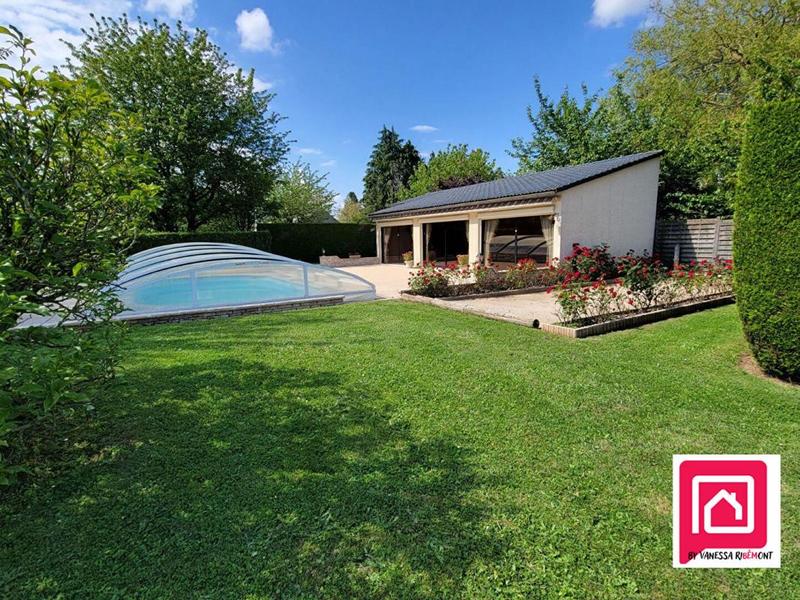 Maison - 200 m² - 7 pièces