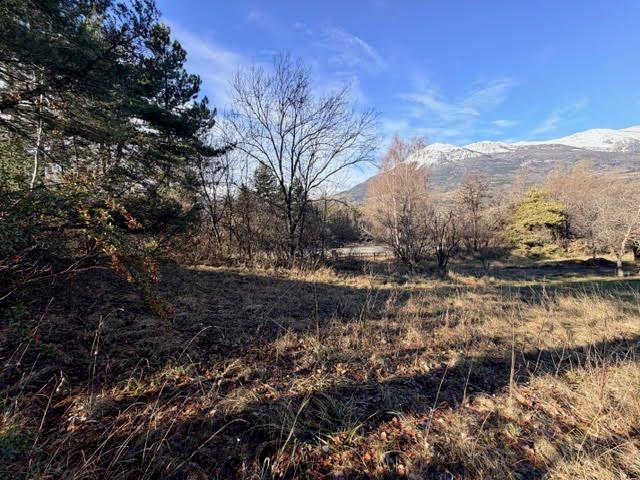Terrain constructible - 717 m²