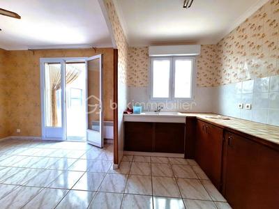 Maison traditionnelle - 137 m² - 5 pièces