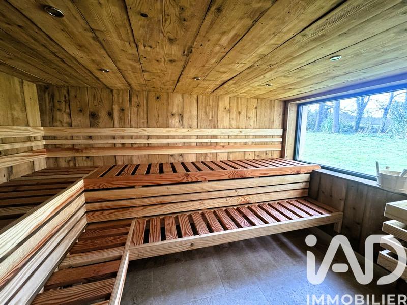 Maison - 351 m² - 10 pièces