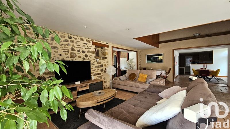 Maison - 180 m² - 7 pièces