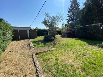 Terrain constructible - 1 128 m²