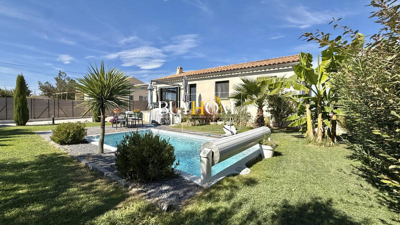 Maison - 93 m² - 4 pièces