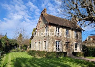 Maison en pierre - 137 m² - 7 pièces