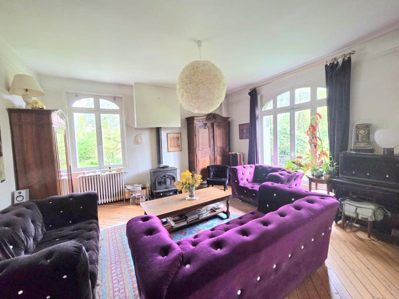 Maison de maîtres - 300 m² - 9 pièces