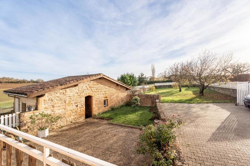 Demeure - 198 m² - 7 pièces