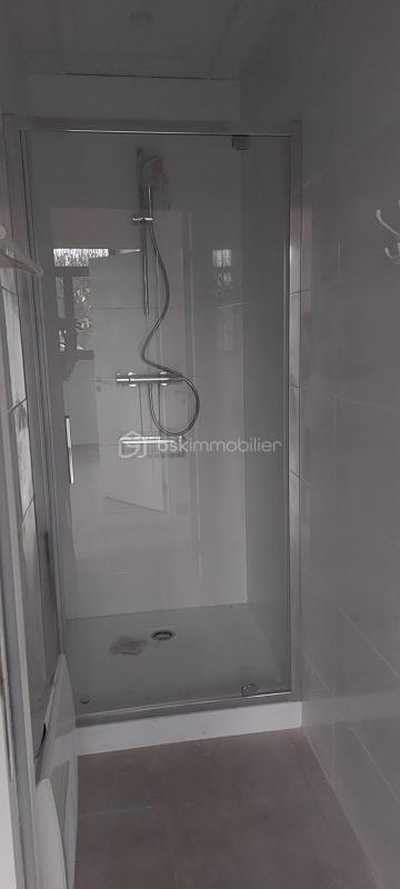 Local commercial - 117 m² - 4 pièces