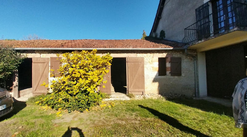 Maison de village - 211 m² - 7 pièces