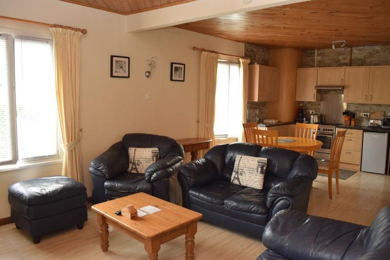 Maison - 111 m² - 8 pièces