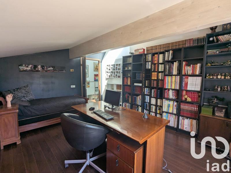 Maison - 181 m² - 5 pièces