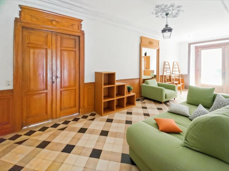 Maison - 320 m² - 10 pièces