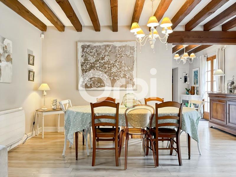 Maison - 200 m² - 6 pièces