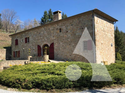 Demeure - 448 m² - 12 pièces