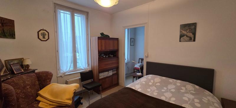 Maison - 99 m² - 5 pièces