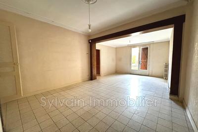 Maison - 104 m² - 5 pièces