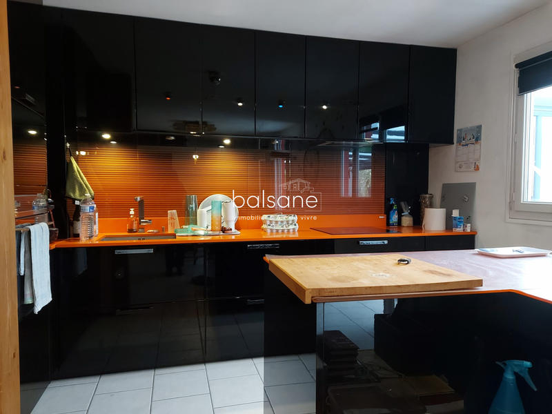 Maison - 95 m² - 4 pièces