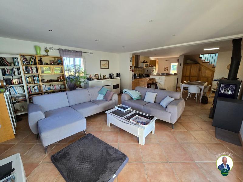 Maison - 145 m² - 6 pièces