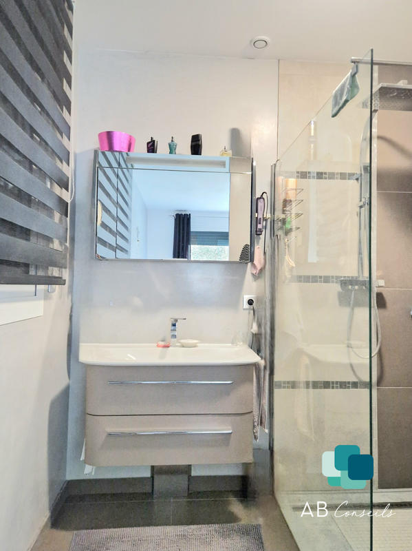 Maison contemporaine - 145 m² - 4 pièces