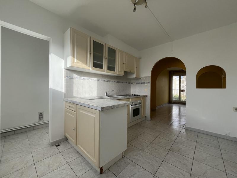 Appartement - 75 m² - 5 pièces