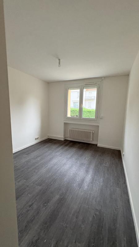 Appartement - 94 m² - 5 pièces