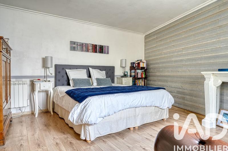 Maison - 196 m² - 8 pièces