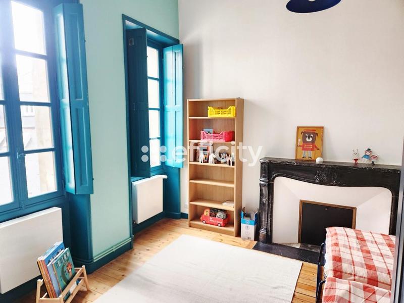 Appartement - 135 m² - 5 pièces