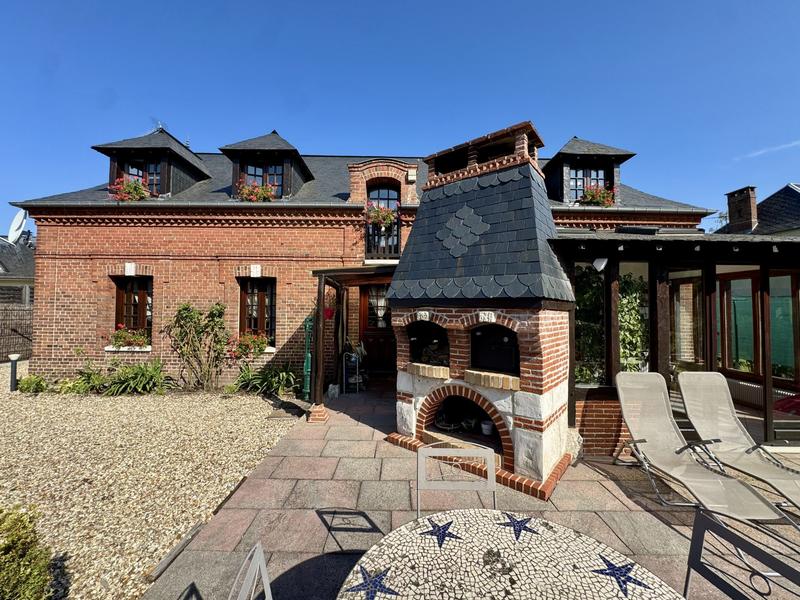 Maison traditionnelle - 155 m² - 5 pièces