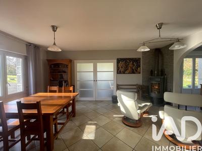 Maison - 197 m² - 8 pièces