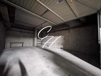 Parking / Garage - 28 m²