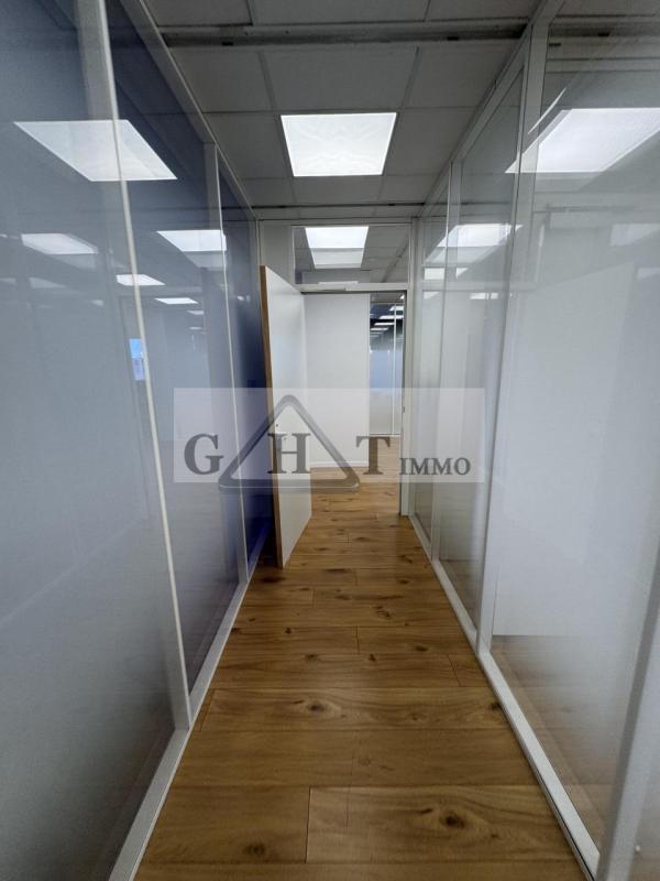 Bureau - 100 m²