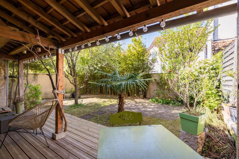 Maison - 205 m² - 8 pièces