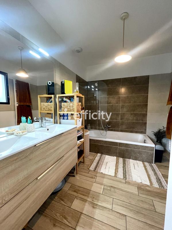 Villa - 135 m² - 5 pièces