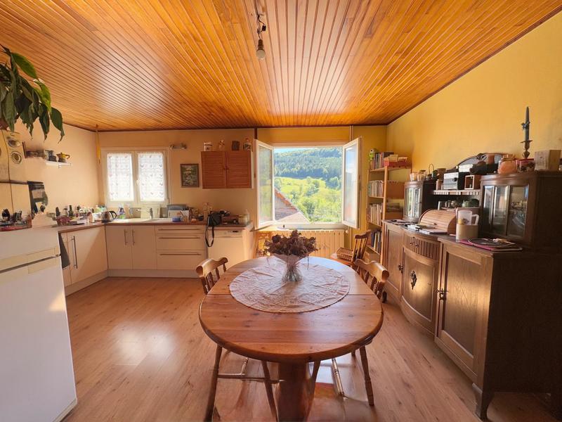 Appartement - 134 m² - 6 pièces