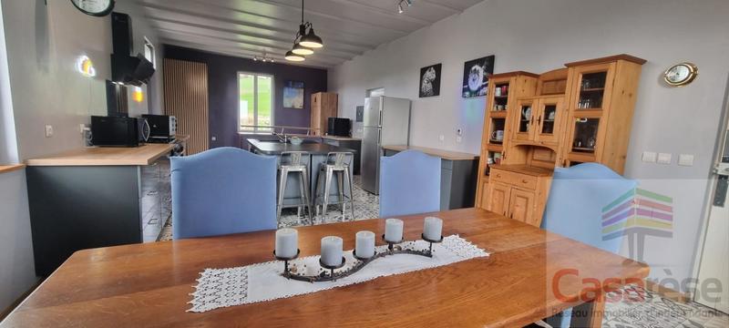 Demeure - 220 m² - 7 pièces