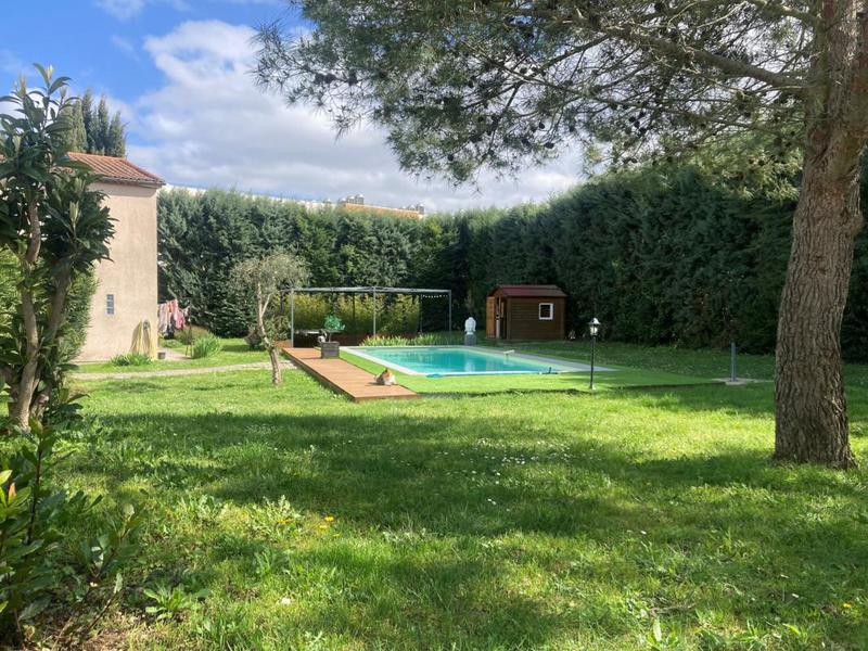 Villa - 138 m² - 8 pièces