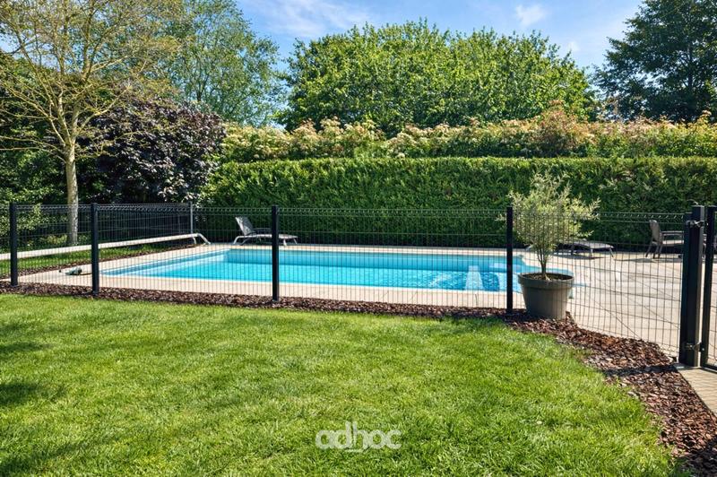 Villa - 182 m² - 8 pièces