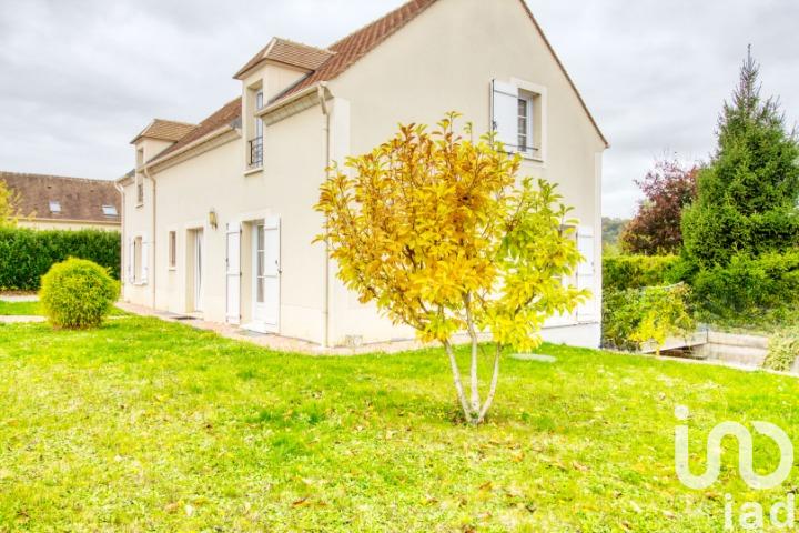 Maison - 208 m² - 7 pièces